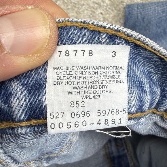 Vintage Levi's 560 Jeans Mens 33x30 Blue Denim Loose Fit Tapered Leg USA 90s - Picture 14 of 14